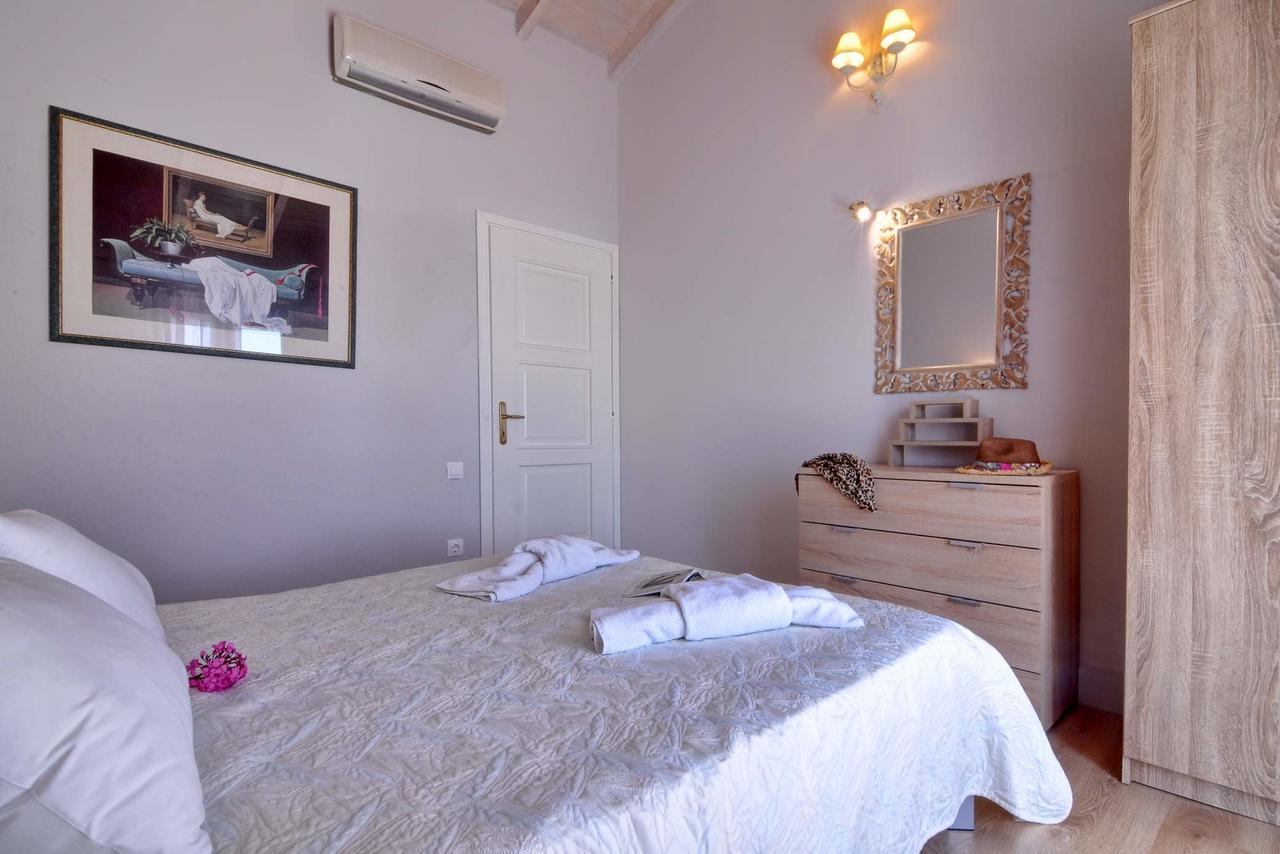 Veroniki Penthouse Deluxe Apartment Agios Ioannis Peristerion Exteriör bild